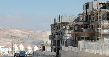 Les constructions à Maale Adumim sont toujours en cours malgré les appels au gel des travaux.