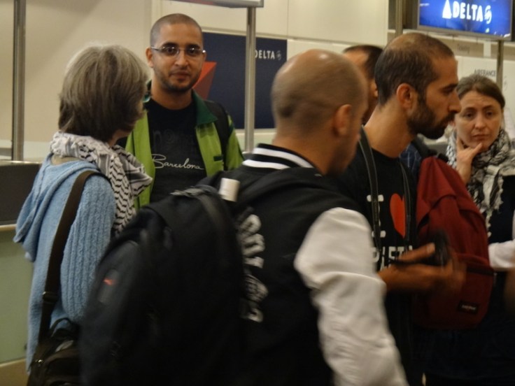 DSC00301 deuxième gauche : un des trois exclus